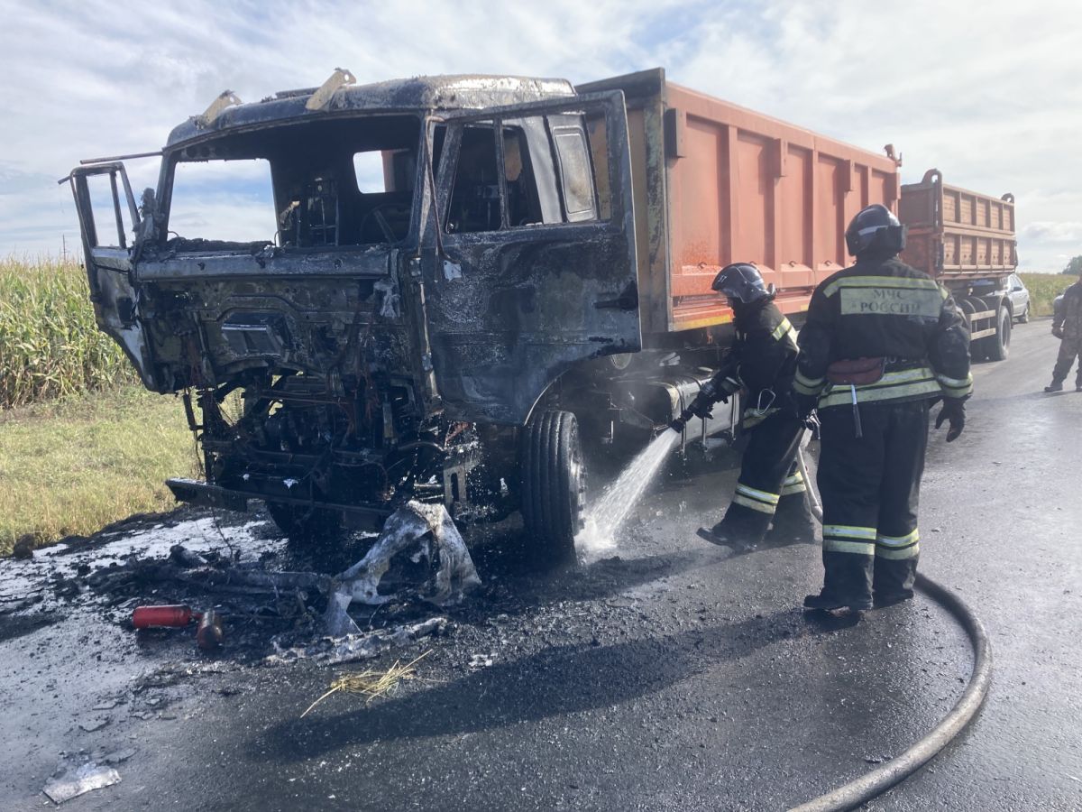 На трассе во Владимирской области сгорел грузовик