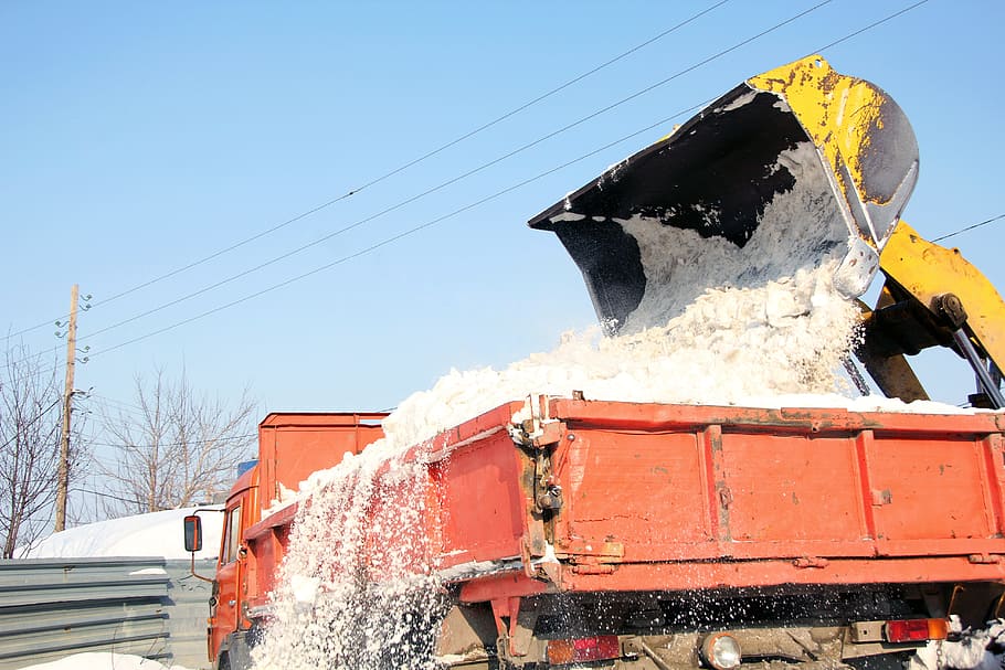 Во Владимирской области свалка из снега может причинить вред окружающей среде