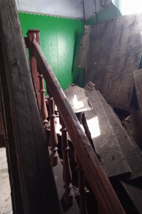 У жилого дома в Юрьеве-Польском обвалилась крыша