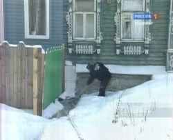 Жители улицы 16-ти лет Октября во Владимире второй год подряд наблюдают половодье среди зимы