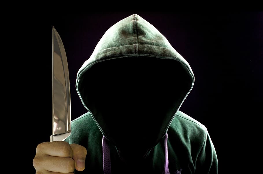 Во Владимирской области будут судить мужчину, который напугал ножом свою девушку и едва не убил ее отца