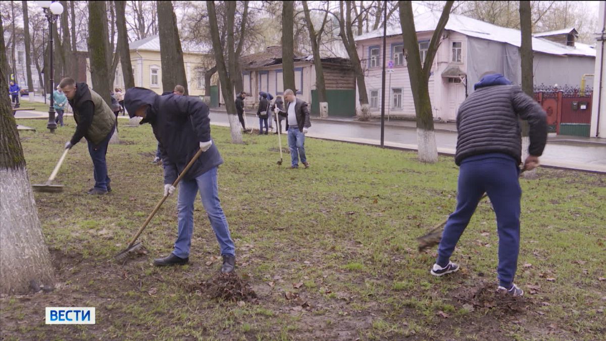 Глава Владимирской области Александр Авдеев призвал мобилизовать все силы на уборку городов и поселков