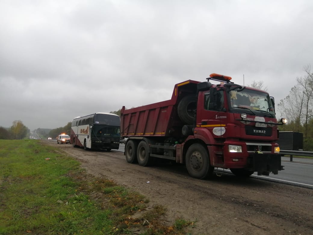 Дорожники помогли пассажирам сломавшегося во Владимирской области автобуса