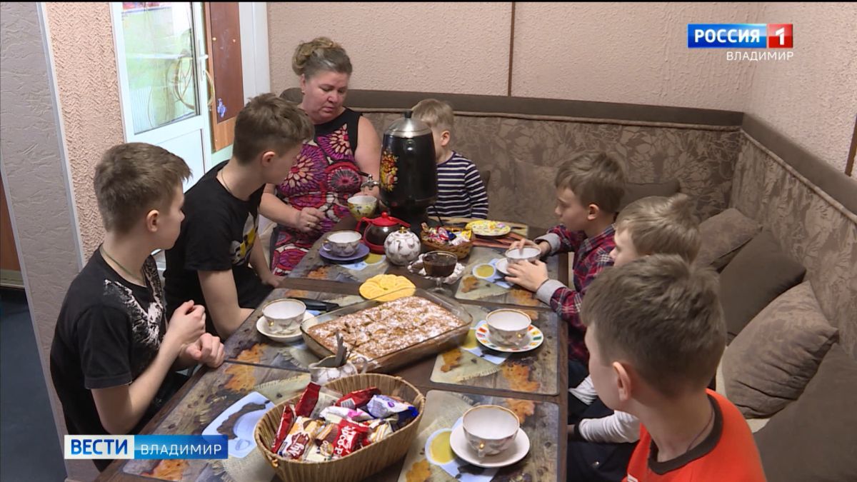 Каждый третий рубль из бюджета Владимирской области направляется на решение вопросов семьи и детства