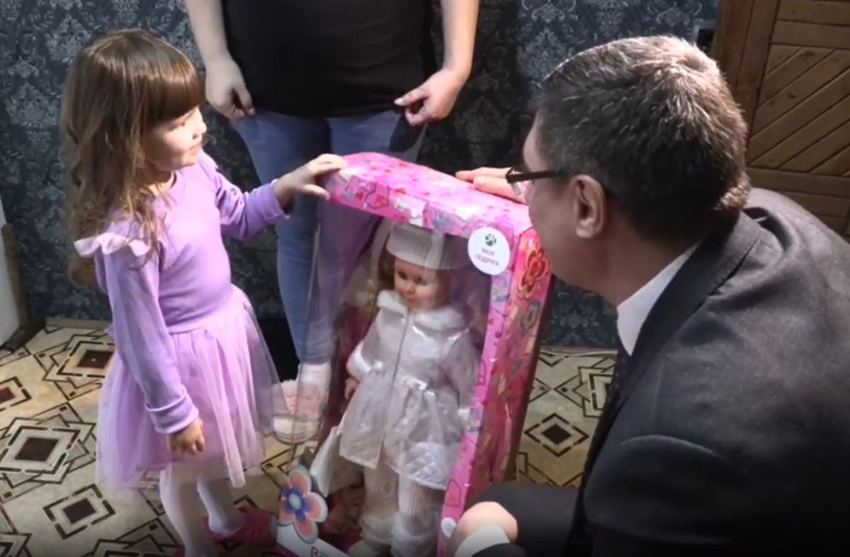 Александр Авдеев исполнил новогоднюю мечту маленьких жителей Владимирской области
