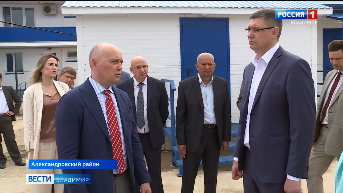 Губернатор Александр Авдеев осмотрел новый свиноводческий комплекс и сосудистый центр в Александровском районе