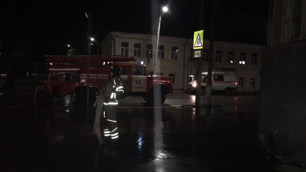 В Коврове из горящей квартиры на улице Абельмана был эвакуирован один человек