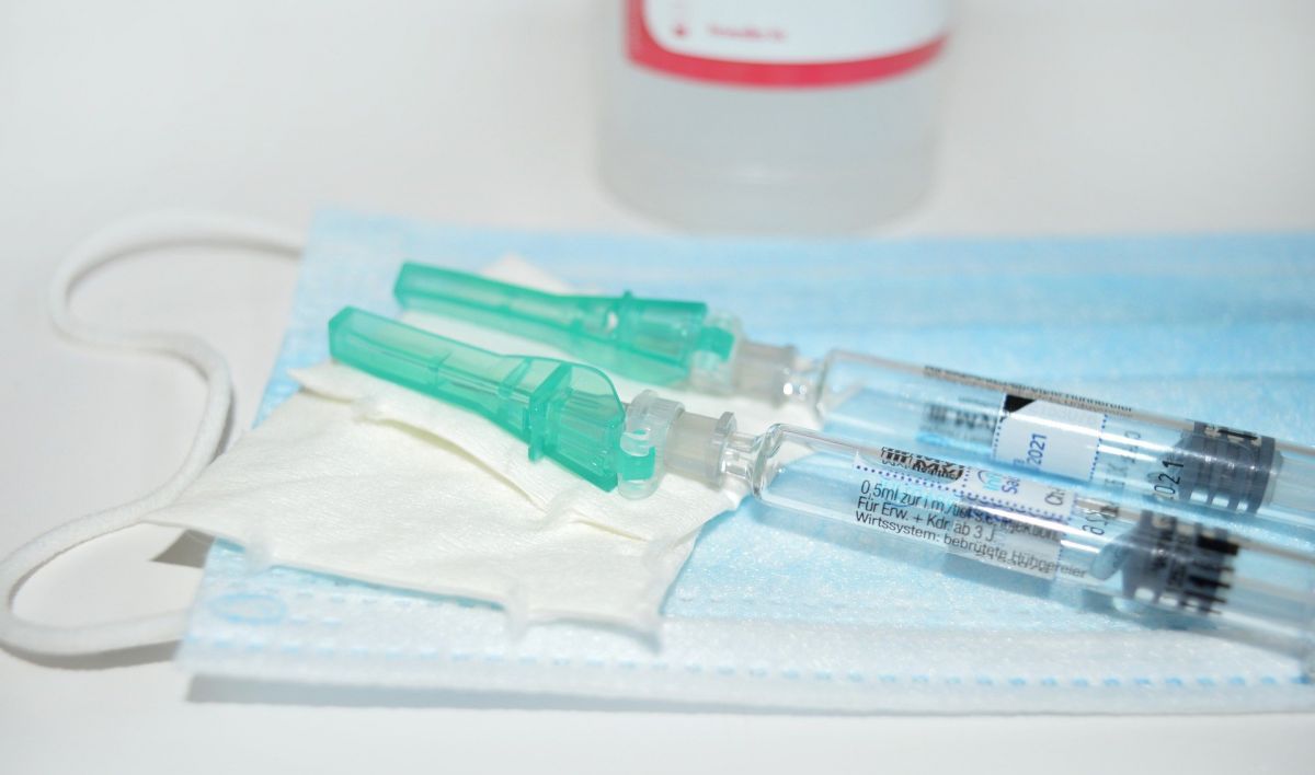 Более 166 тысяч владимирцев сделали прививку от коронавируса