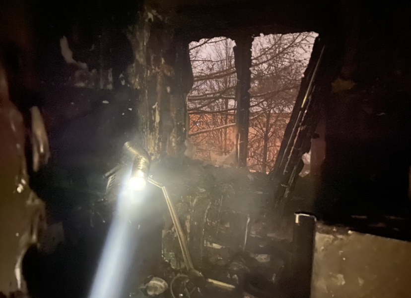 Семь человек эвакуированы из горящего дома в Александрове