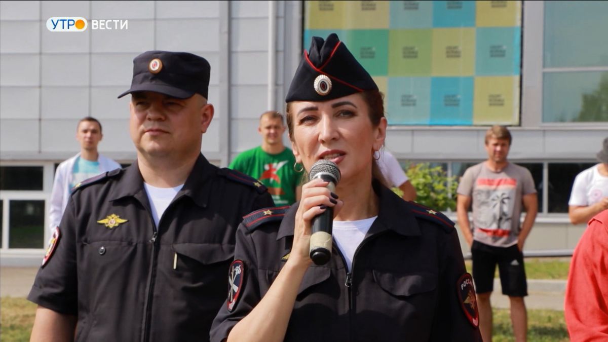 В лагере Олимп сотрудники УМВД по Владимирской области провели "Зарядку со стражем порядка"