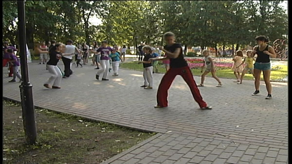 Во Владимире стартовал летний проект "Сок" - занятия для взрослых и детей на свежем воздухе 
