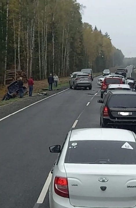 На дороге под Гусь-Хрустальным произошло страшное ДТП с участием двух автомобилей 