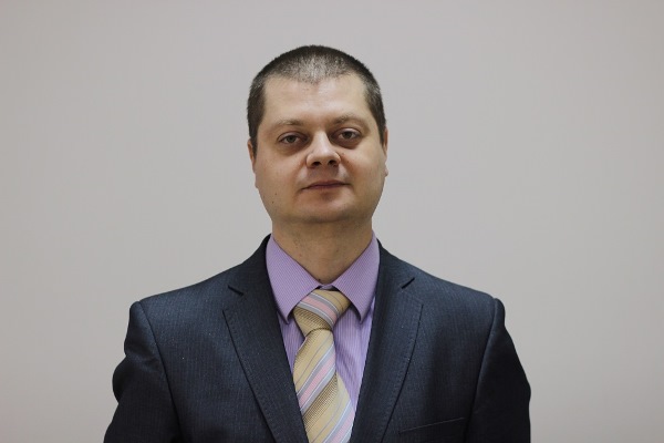 Региональная избирательная комиссия освободила от должности Заместителя Председателя комиссии Сергея Канищева 