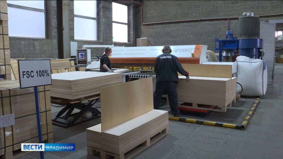 Ковровское предприятие заключило многомиллионный контракт с австрийским производителем мебели  