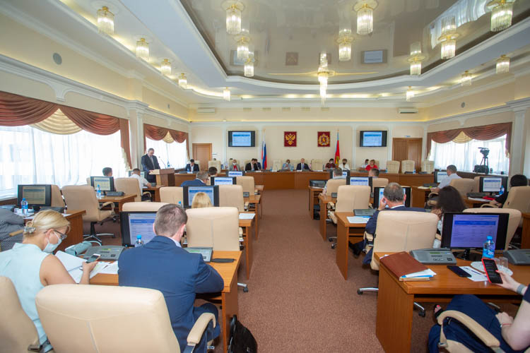 Счетная палата раскритиковала администрацию Владимирской области за перерасход средств и увольнения специалистов