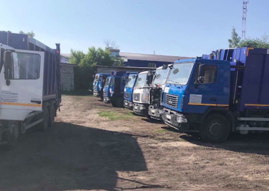 О новой попытке вывести из строя его мусоровозы заявил мусорный оператор во Владимирской области
