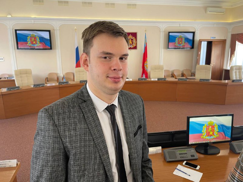 Председатель Молодежной думы Максим Быстров стал членом Общественной Палаты Владимирской области ﻿
