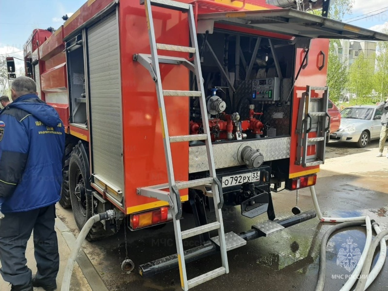 Три пожара за один день: во Владимирской области горят дома и квартиры