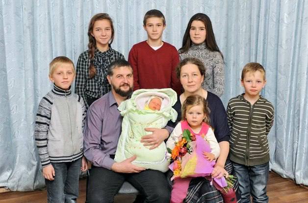 Жительнице Владимирской области Татьяне Николаевне Рогачевой присвоили звание «Мать-героиня»
