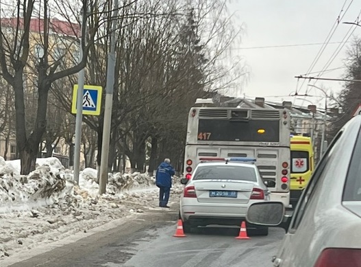 Во Владимире автобусом на переходе сбит пешеход 