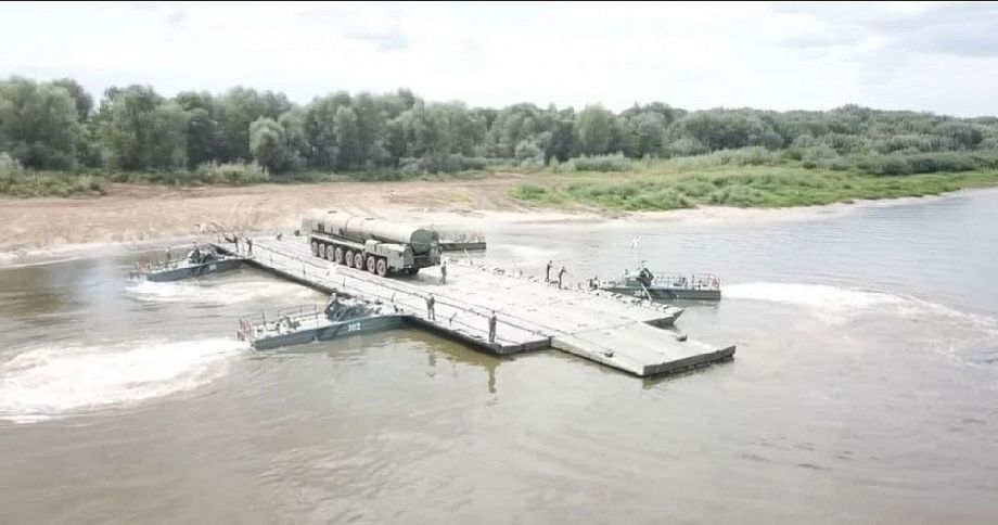 Во Владимирской области на реке Оке проходят уникальные военные учения