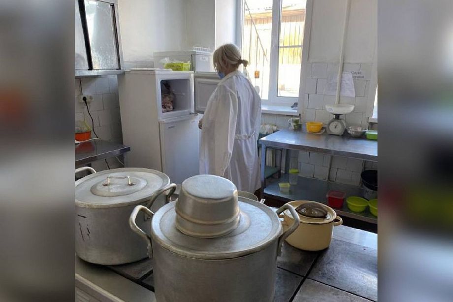 В Гороховецком районе возбуждено четыре дела за многочисленные нарушения при организации питания в школах и детских садах