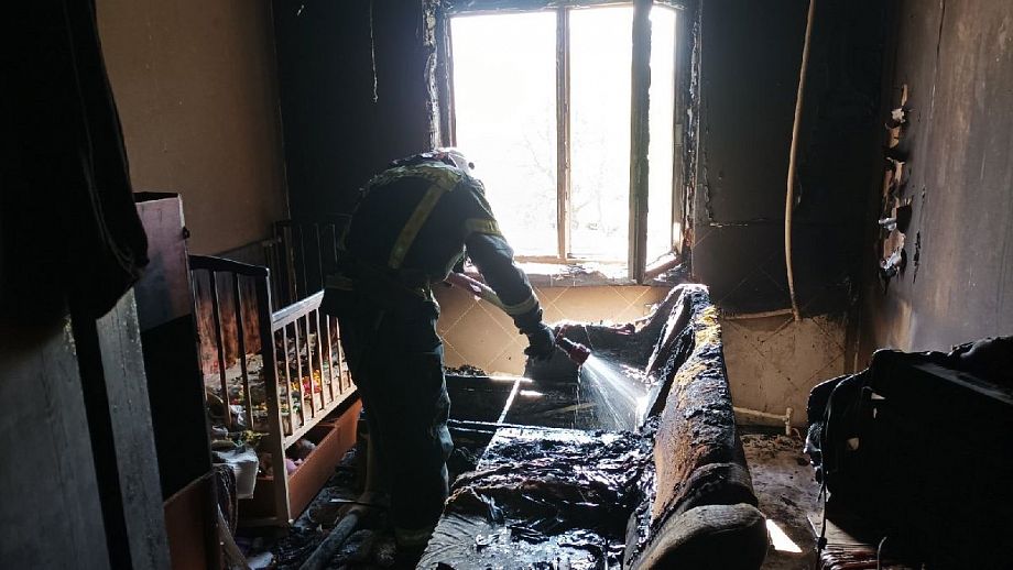 В Оргтруде на пожаре пострадали женщина и ребёнок
