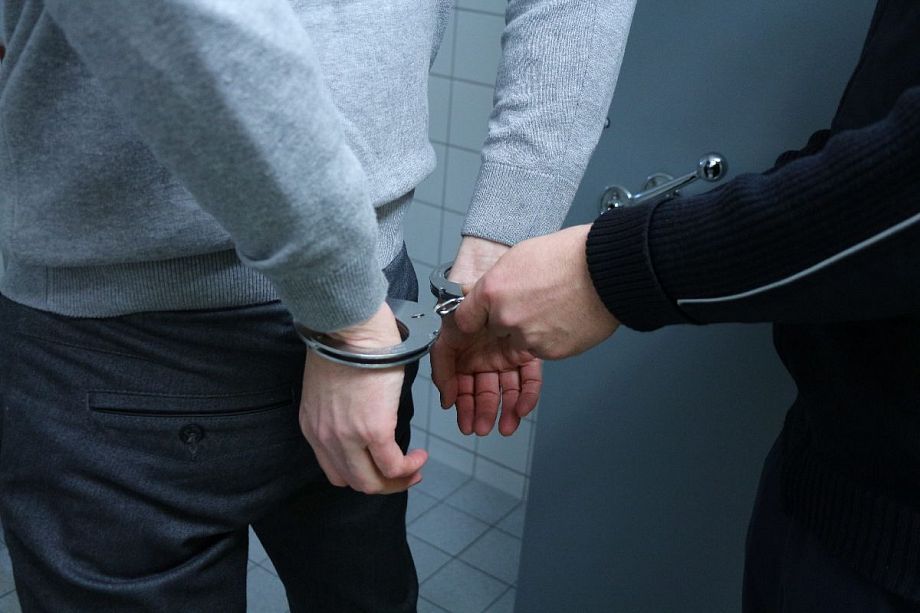 Решивший подработать наркокурьером мужчина задержан ФСБ в Покрове с 3 кг наркотика