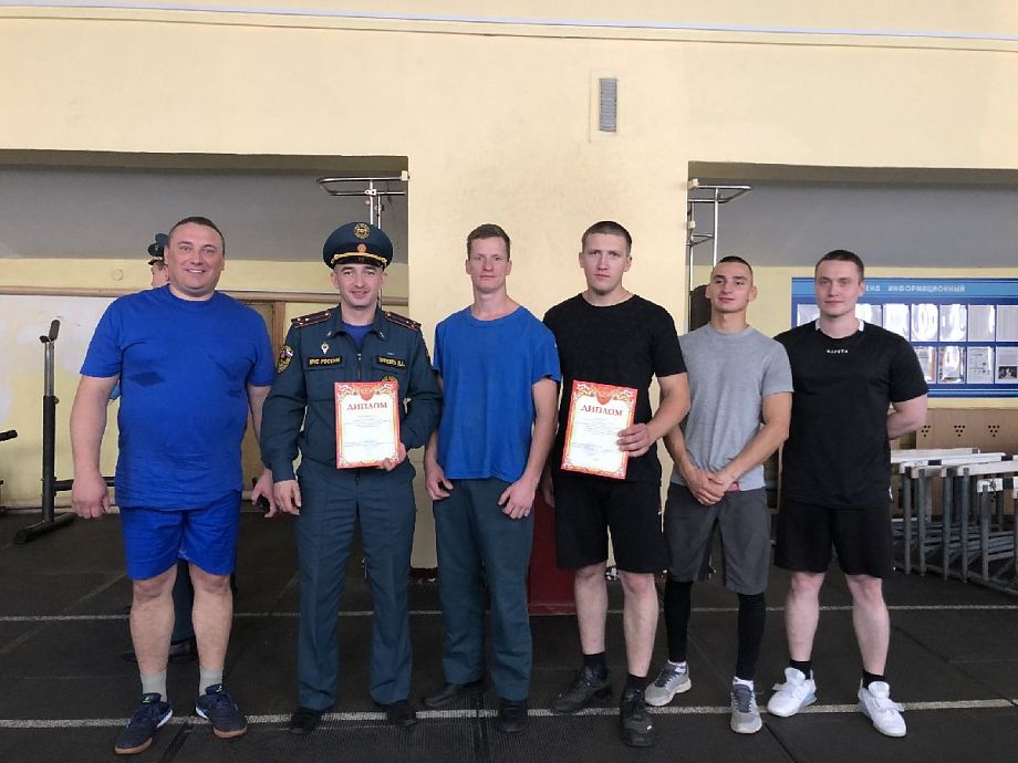 В Коврове прошли соревнования по гиревому спорту среди пожарно-спасательных отрядов