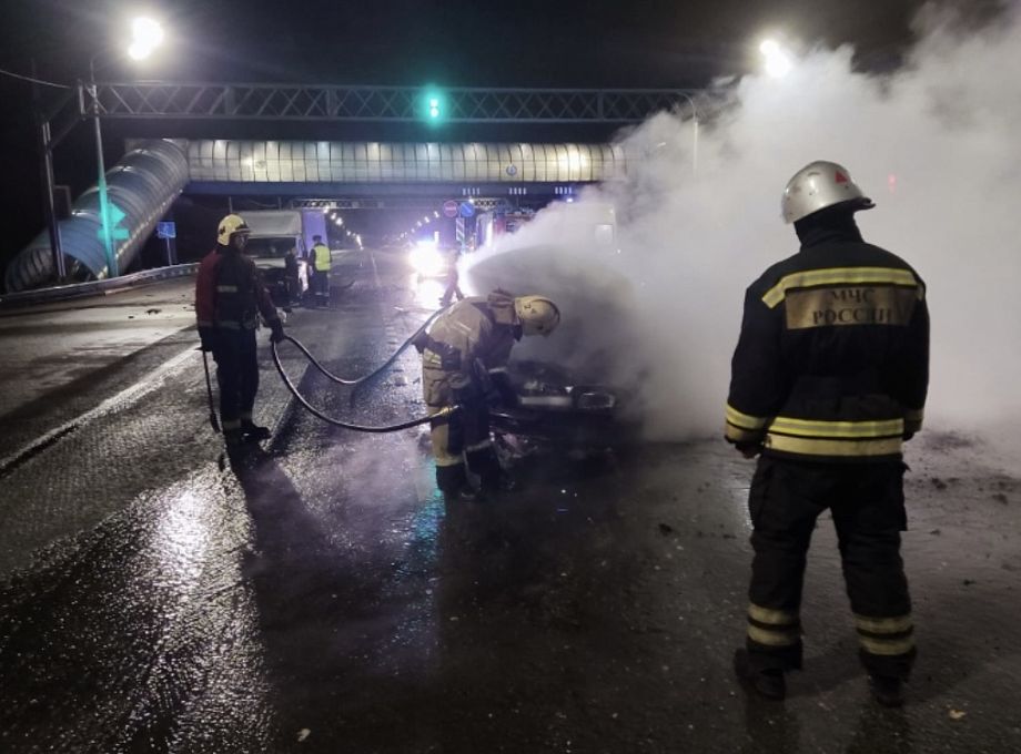 В результате ДТП во Владимире загорелся автомобиль: пострадало два человека
