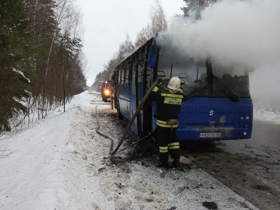 Стали известны подробности пожара в автобусе на трассе во Владимирской области