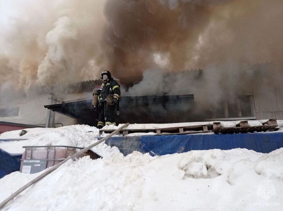  Во Владимире ликвидирован крупный пожар на складе в промзоне