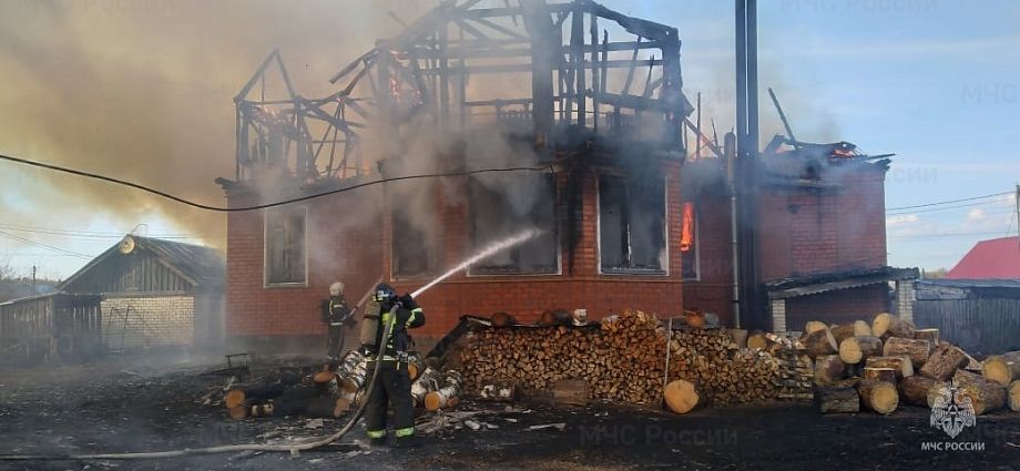 В посёлке Болотский Владимирской области произошёл крупный пожар