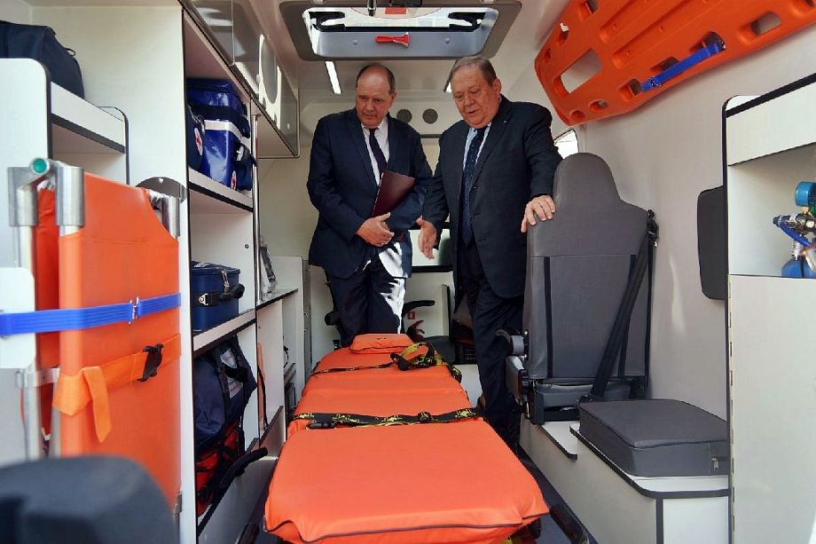 В медучреждения Владимирской области поступили новые автомобили скорой помощи, оснащённые медицинским оборудованием по классу «В»