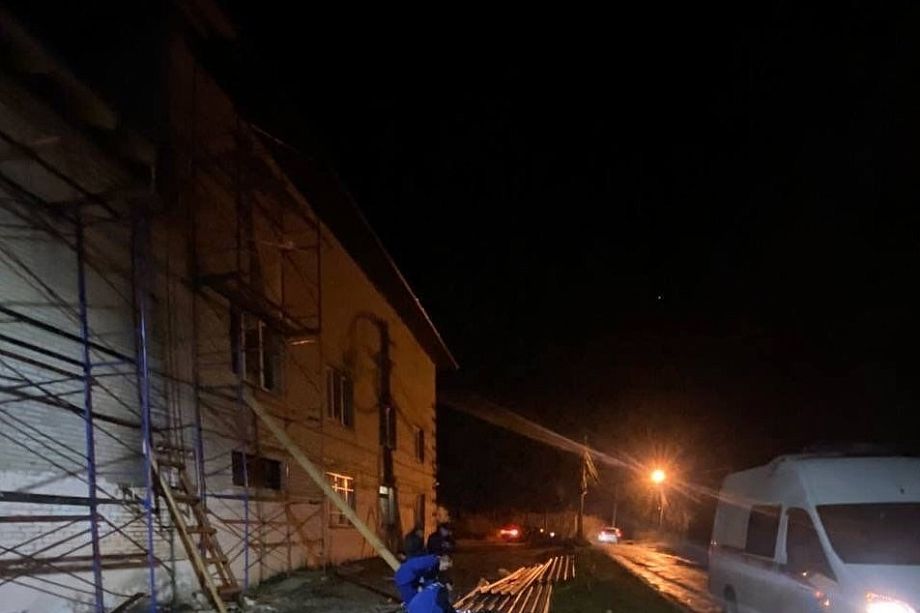 Трагедия во Владимирской области: при ремонте дома культуры в городе Петушки рабочий сорвался с крыши